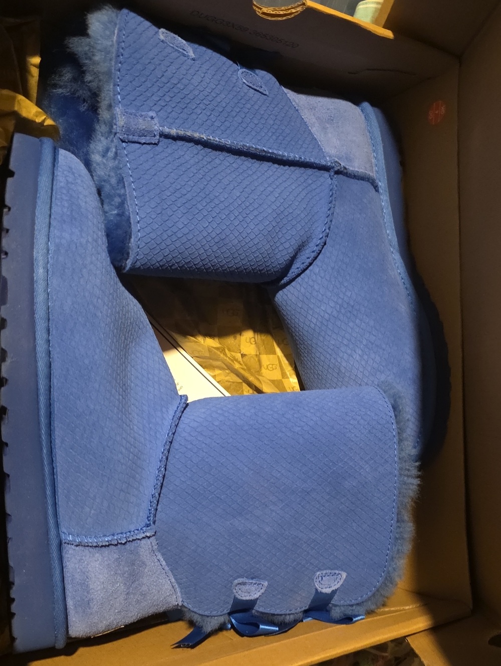 NIB UGG Bailey Bow Boots